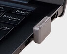 O pen drive I-O Data SSPJ-UTC fica bem alinhado com a porta USB-C. (Fonte da imagem: I-O Data)