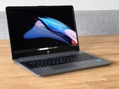 Análise do HP 250 G9 - Um laptop de escritório acessível com Core i3 e painel IPS