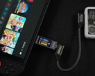 Nintendo Switch 2 consumindo energia de uma bateria IceMag externa, conectada por meio de um cabo Genki USB-C e medidor de energia em linha (Fonte da imagem: ETA Prime no YouTube)