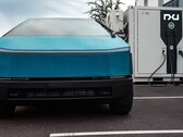 o Cybertruck de 800 V carrega lentamente, mesmo com pilhas de 350 kW (imagem: Nxu/X)