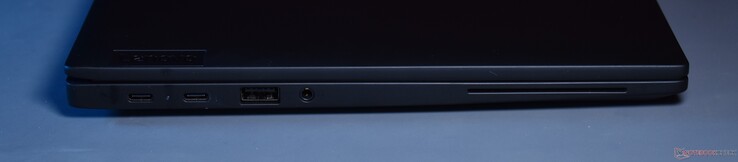 esquerda: 2x Thunderbolt 4, USB A 3.2 Gen 1, áudio de 3,5 mm, slot para cartão inteligente
