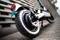 A SoFlow apresentou duas novas patinetes elétricas, incluindo a SO4 Pro Max 2