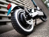 A SoFlow apresentou duas novas patinetes elétricas, incluindo a SO4 Pro Max 2