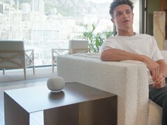 O alto-falante inteligente Gemini do Google, ainda não anunciado, durante o evento Made by Google. (Fonte da imagem: Made by Google no Youtube, captura de tela)