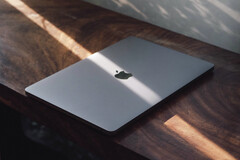 Apple poderia sacudir sua oferta de laptop retornando ao MacBook. (Fonte da imagem: Thai Nguyen)