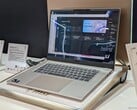 O Prestige 16 mais recente pode ter uma tela de resolução mais baixa do que o XPS 16, mas compensa com mais portas e um design mais fino