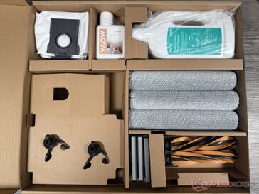 Muitos acessórios em uma caixa extra