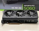 A RTX 5060. (Fonte da imagem: Sebastian Badev via Notebookcheck)
