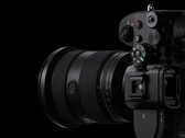 O 7R V finalmente chegou. (Fonte: Sony)