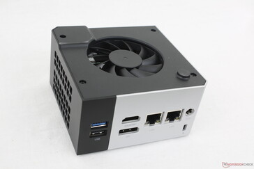 Parte superior com a tampa metálica externa removida