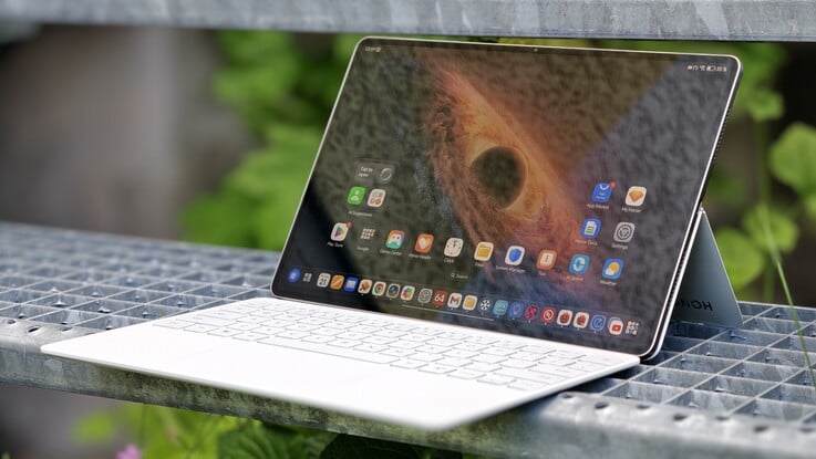 Honor Teste do MagicPad 4 com capa de teclado