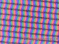 Matriz de subpixels RGB. A granulação é mínima, mas perceptível quando se olha de perto