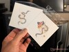 Adesivos de estoque do eufyMake Studio após a laminação.