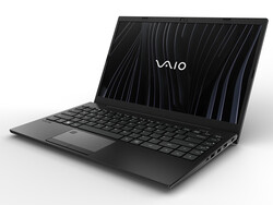 Em revisão: VAIO FE 14.1 VWNC51429-SL. Unidade de teste fornecida por Vaio