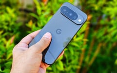Testes mostram que o Tensor G5 e o G6 ficam atrás dos concorrentes em termos de desempenho por watt (foto do Pixel 10)