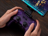 a 8BitDo agora vende a versão Translucent Purple do Pro 2 com joysticks de efeito Hall. (Fonte da imagem: 8BitDo)