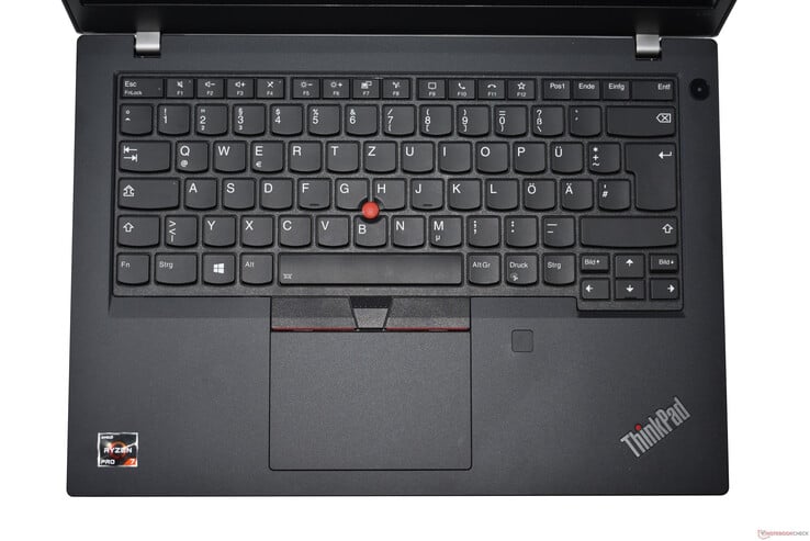 Área do teclado na Lenovo ThinkPad L14 Gen 2