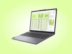 O IdeaPad Slim 3 15Q7X11 em uma de suas duas cores de lançamento.