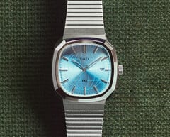 O novo Timex END. x Timex 1981, inspirado na reedição.