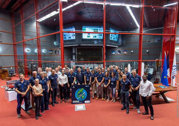 Cerimônia de lançamento do projeto na sala de controle de Júpiter, na Guiana Francesa. (Fonte: ESA)