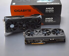A RX 9070 e a RX 9070 XT (Fonte da imagem: Notebookcheck)