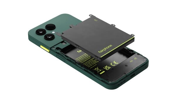 O Fairphone 6 Plus possui 12 peças substituíveis pelo usuário, incluindo uma bateria removível.