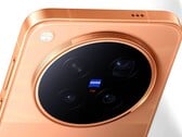 O Vivo X500 Pro Max aparece pela primeira vez em imagens oficiais para a imprensa, enquanto um criador apresenta imagens de vídeo impressionantes captadas por sua câmera Zeiss.