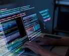 Um desenvolvedor navega em fluxos de trabalho complexos de código-fonte, onde configurações incorretas de permissão e automação podem introduzir riscos silenciosos, como a vulnerabilidade GerriScary divulgada nos projetos baseados em Gerrit do Google (Fonte da imagem: Freepik)