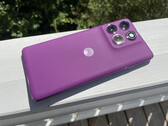 A Motorola cobra oficialmente 600 euros pelo Edge 60 Pro, mas agora ele está disponível por muito menos. (Fonte da imagem: Notebookcheck)