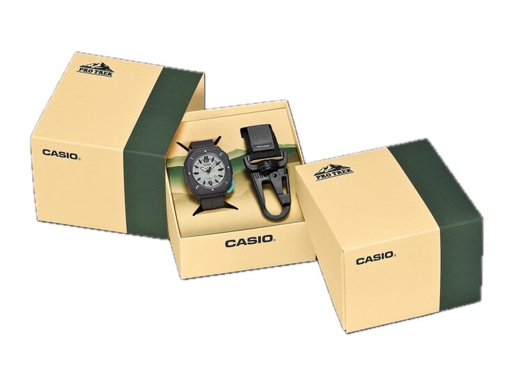 Embalagem do Casio Pro Trek PRJ-01AE-8 mostrando o relógio e o mosquetão dentro de uma caixa aberta.