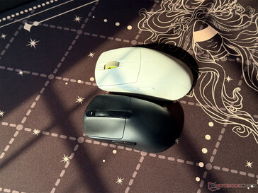 O Dash Ultra ao lado do M75 Air