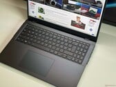 Até 72 GB de RAM e fácil de consertar — Resenha do laptop Schenker Element 16 E26