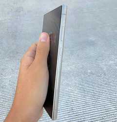 Uma suposta visão do novo design de moldura e tela da Samsung. (Fonte da imagem: @DavidMa05368498)