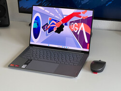Em análise: Lenovo Yoga Slim 7 14 G8. Modelo de teste cortesia da Campuspoint.
