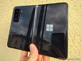 O Surface Duo 2 poderia ser o último de seu tipo. (Fonte de imagem: NotebookCheck)