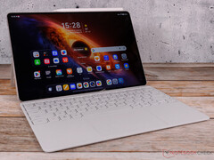 O MagicPad 4 vem nas opções de cor Cinza ou Branco.