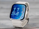 O Watch Fit 5 Pro custa 299 euros na UE. Na foto: a frente do smartwatch.