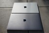 MacBook Pro 16 2019 (frente) vs. MacBook Pro 16 2021 (atrás)