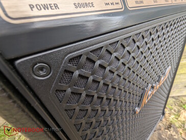 Grade de metal frontal