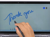 Parceiros com a Intel em laptops Lenovo ou MSI localizáveis e a Dell em um estilete rastreável com a mais longa duração da bateria