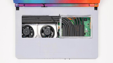 A parte superior do laptop para jogos PS5 (Fonte da imagem: PenBar)