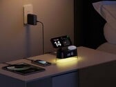 O ChargeUltra G4 carrega vários dispositivos e também funciona como luz noturna