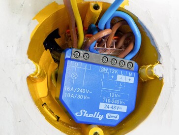 O interruptor inteligente precisa ser conectado à rede elétrica (Fonte da imagem: Shelly)