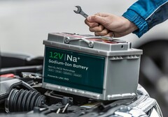 A bateria de íons de sódio Unigrid Na Plus Fleet 12V pode substituir as baterias automotivas de chumbo-ácido sem nenhuma modificação no veículo. (Fonte da imagem: Unigrid)