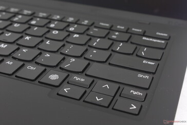 Novo leitor de impressões digitais dedicado ao lado das teclas de seta pequenas