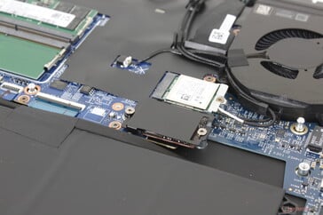 SSD primária M.2 2242 PCIe4 x4 NVMe