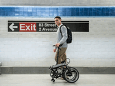 A e-bike Dahon K-Feather apresenta um design dobrável em três etapas (Fonte da imagem: Dahon)