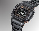 O MRG-B5000HT-1 usa um LCD negativo para combinar com o discreto acabamento cinza-escuro do revestimento DLC (Fonte da imagem: Casio)