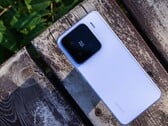 O Xiaomi 17 será o sucessor direto do Xiaomi 15. Na foto - Xiaomi 15 (Fonte da imagem: Vetrax Arrogant TV no Weibo)
