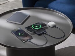 O banco de energia PicoGo AM61 da Baseus (na foto) já está disponível. (Fonte da imagem: Baseus)